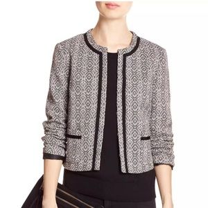 Cropped black and white tweed patterned BR blazer